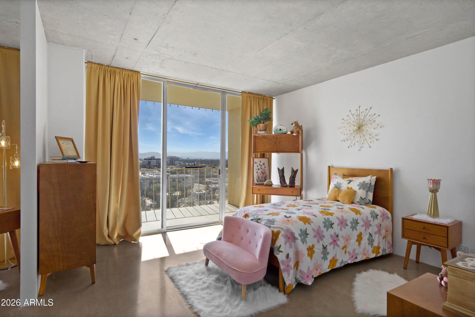 207 W Clarendon Avenue 12A, Phoenix, AZ 85013 — photo 4 of 36