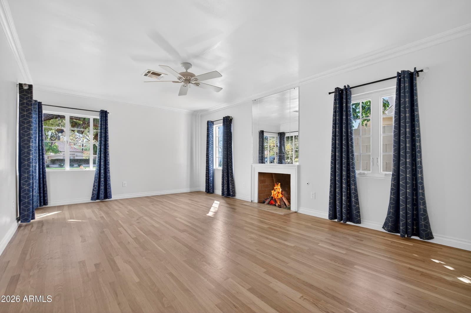 1526 W Wilshire Drive, Phoenix, AZ 85007 — photo 10 of 66