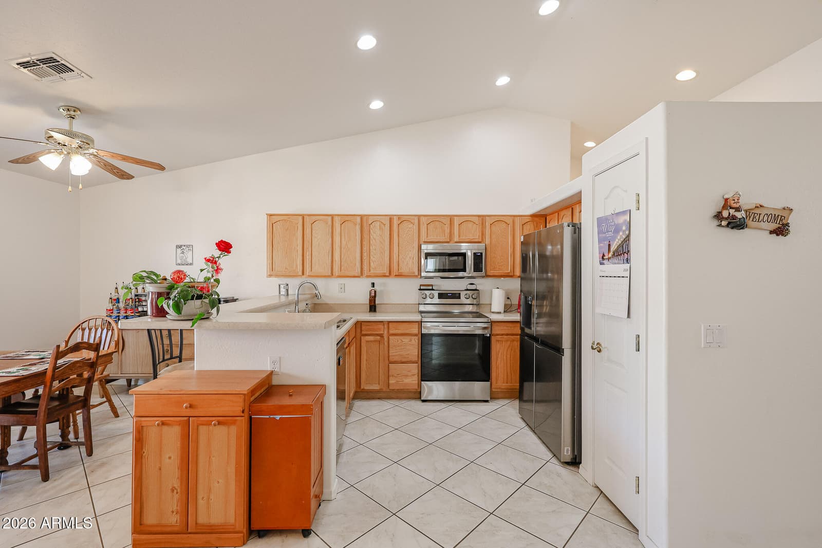 14980 S CAPISTRANO Road, Arizona City, AZ 85123 — photo 9 of 39