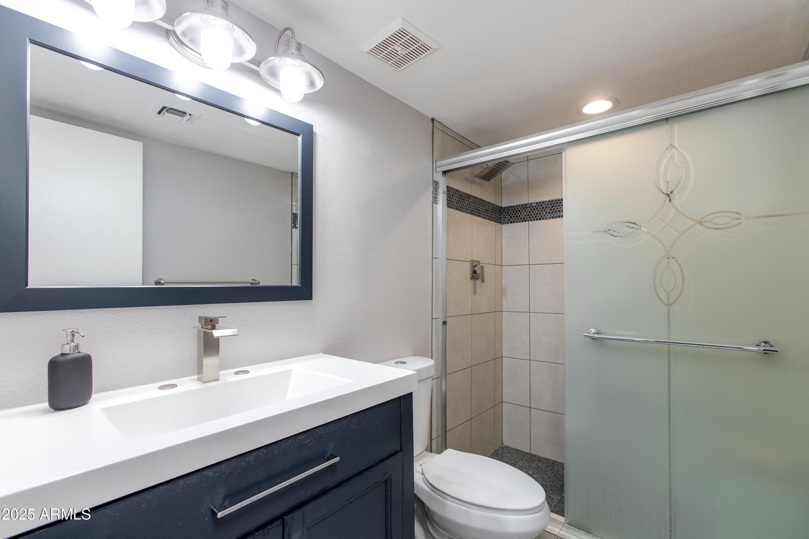 4201 E CAMELBACK Road 41, Phoenix, AZ 85018 — photo 10 of 21