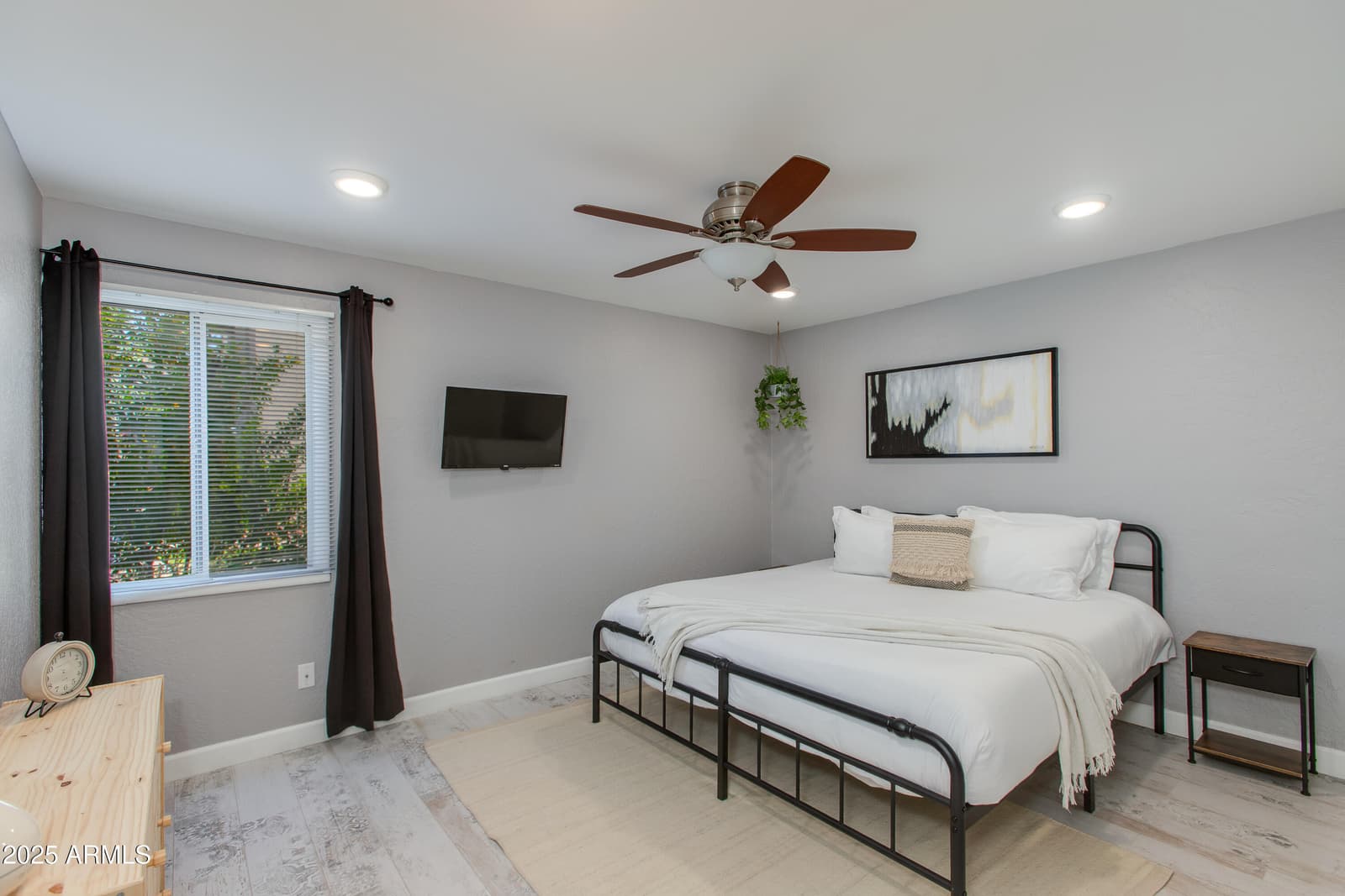 4201 E CAMELBACK Road 41, Phoenix, AZ 85018 — photo 11 of 21