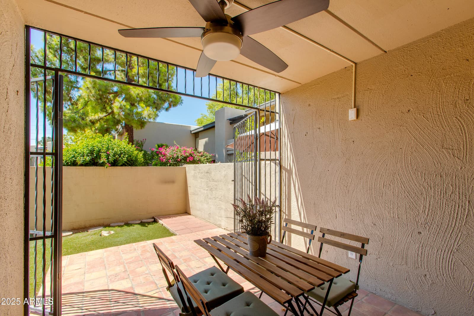 4201 E CAMELBACK Road 41, Phoenix, AZ 85018 — photo 15 of 21