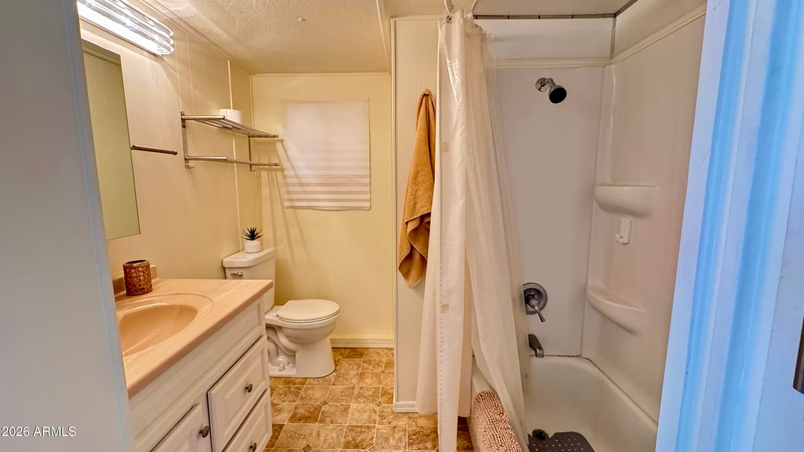 10220 E APACHE Trail 52, Apache Junction, AZ 85120 — photo 5 of 23