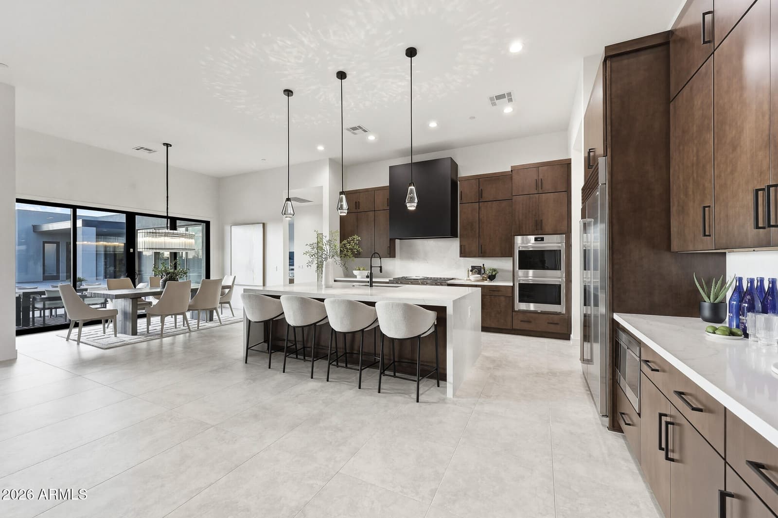 1632 W LAVITT Lane, Phoenix, AZ 85086 — photo 10 of 60