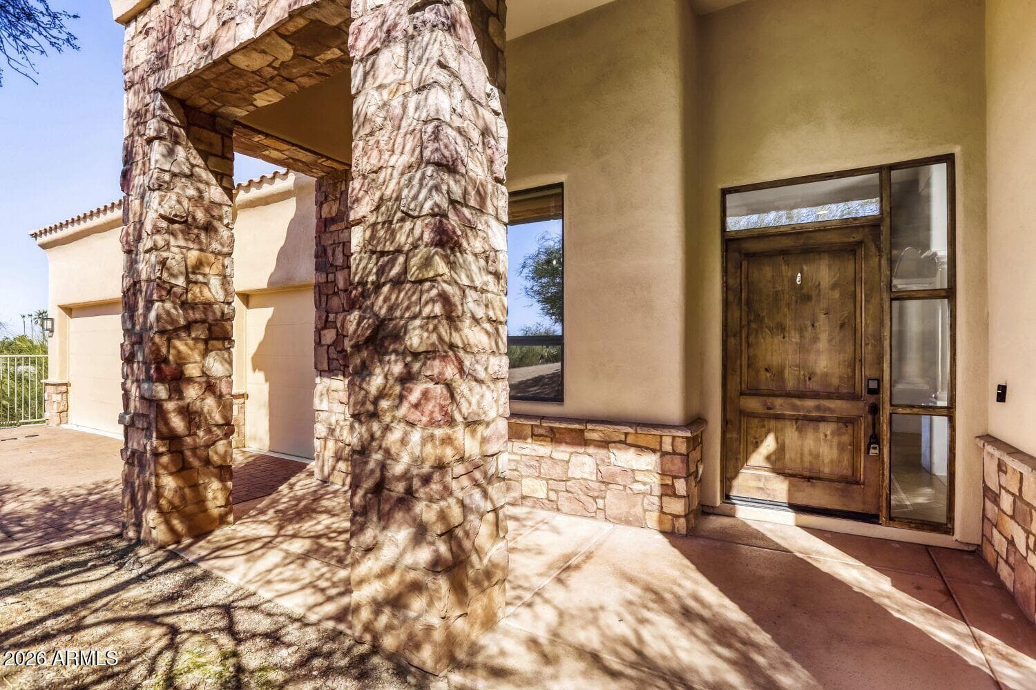 1642 W MANDALAY Lane, Phoenix, AZ 85023 — photo 6 of 42
