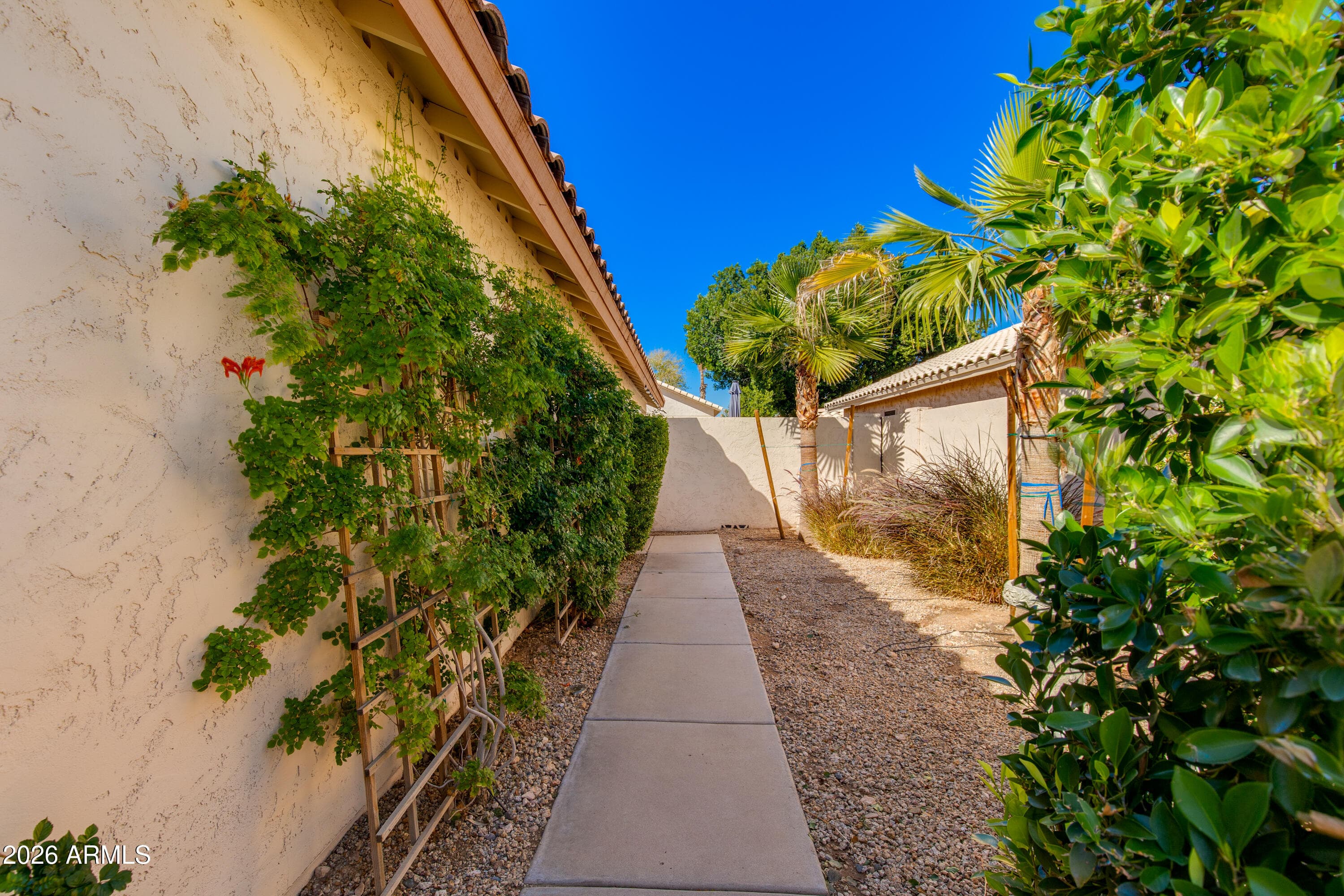 9750 W TONOPAH Drive, Peoria, AZ 85382 — photo 3 of 26