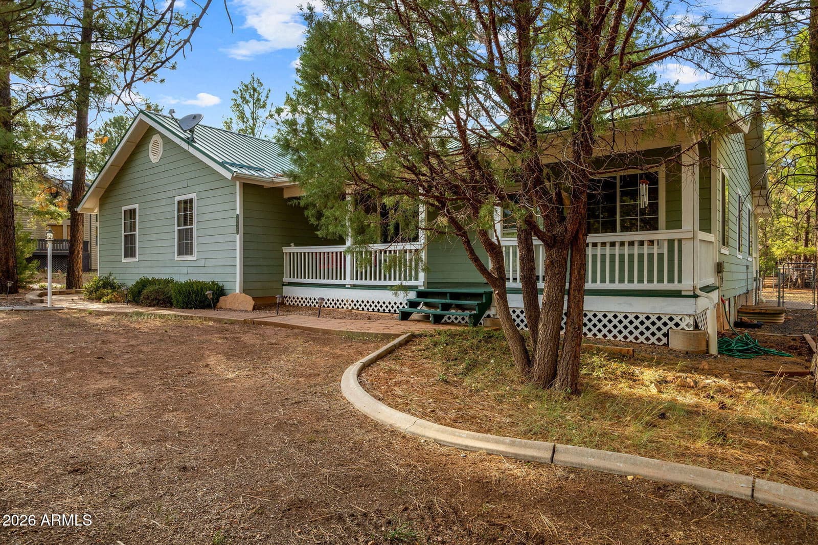 2236 Cross Country Road, Overgaard, AZ 85933 — photo 6 of 59
