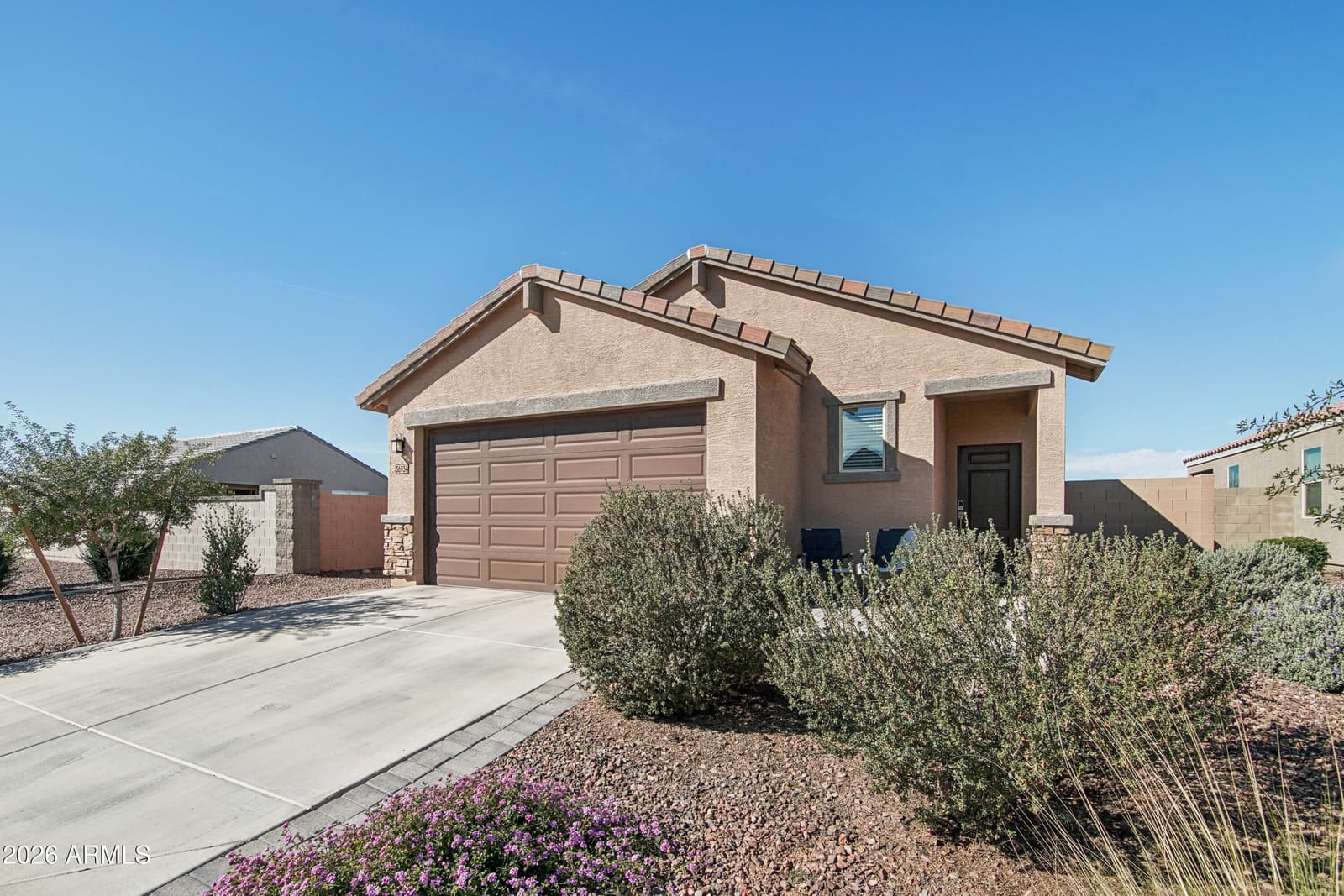 36934 N SIDEWINDER Drive, San Tan Valley, AZ 85140 — photo 4 of 39