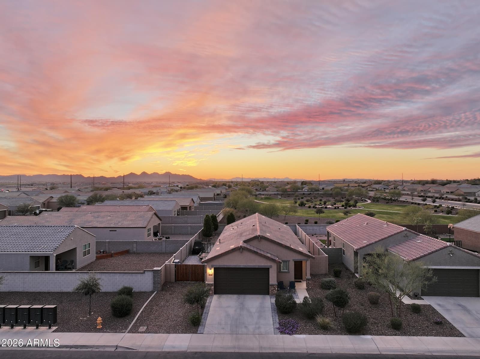 36934 N SIDEWINDER Drive, San Tan Valley, AZ 85140 — photo 2 of 39