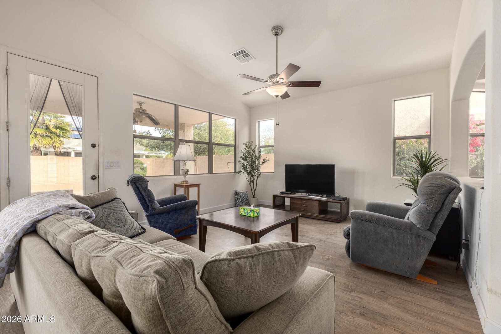 18186 W CONTINENTAL Parkway, Surprise, AZ 85374 — photo 2 of 28