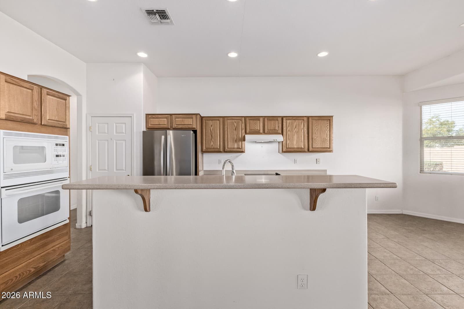 3462 E WESTCHESTER Drive, Chandler, AZ 85249 — photo 10 of 33