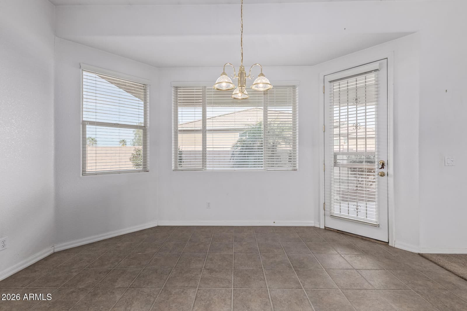 3462 E WESTCHESTER Drive, Chandler, AZ 85249 — photo 11 of 33