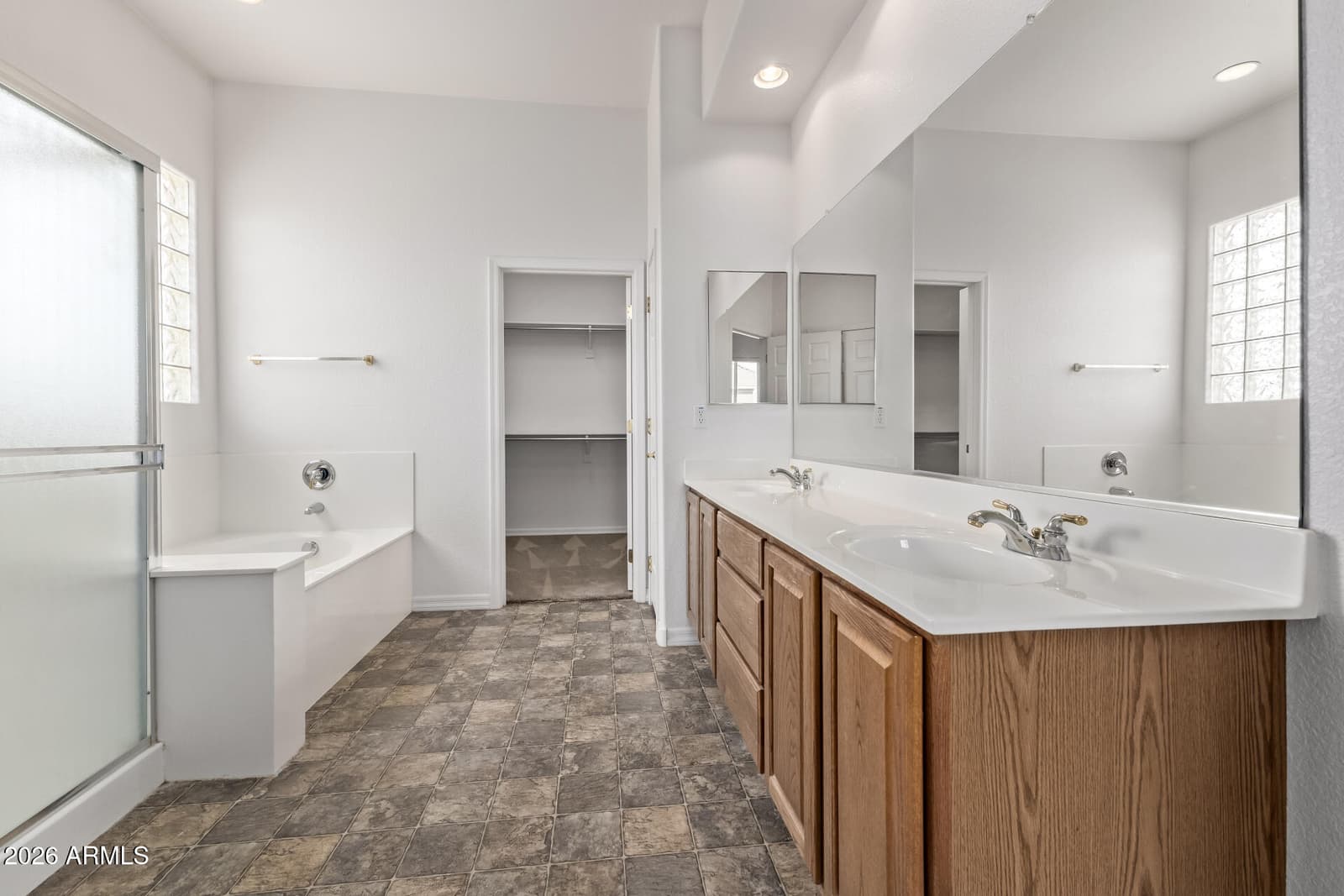 3462 E WESTCHESTER Drive, Chandler, AZ 85249 — photo 16 of 33