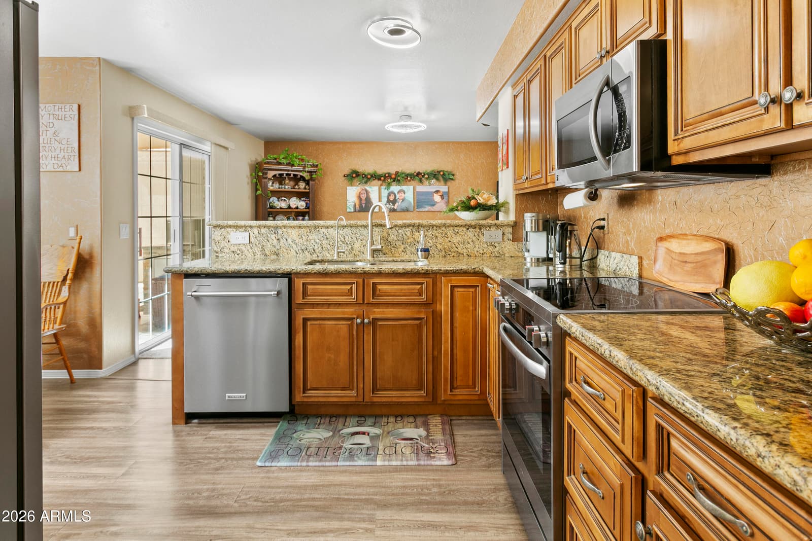 1871 E BUFFALO Street, Chandler, AZ 85225 — photo 4 of 35