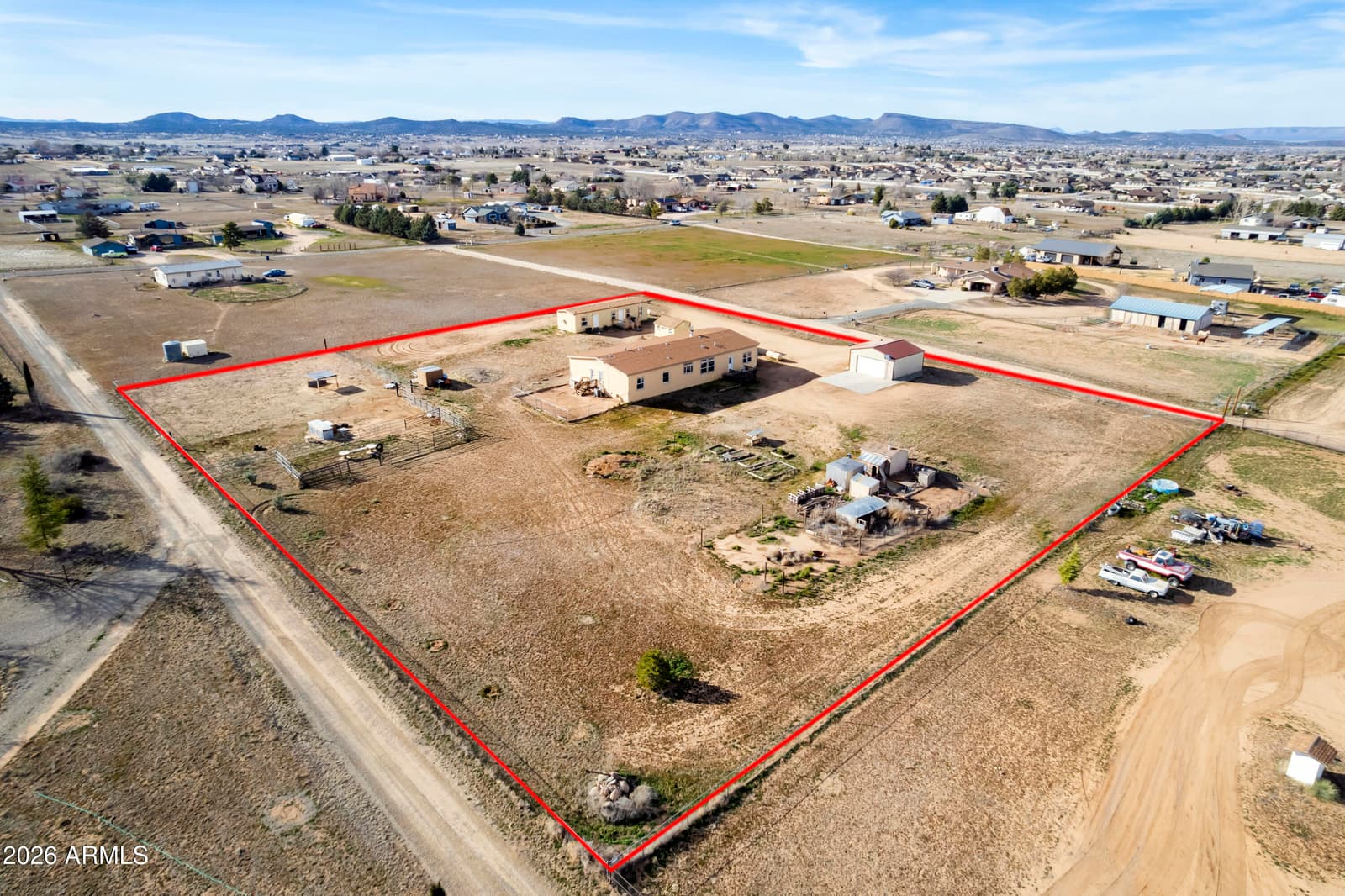 765 S Johnson Lane, Chino Valley, AZ 86323 — photo 4 of 66