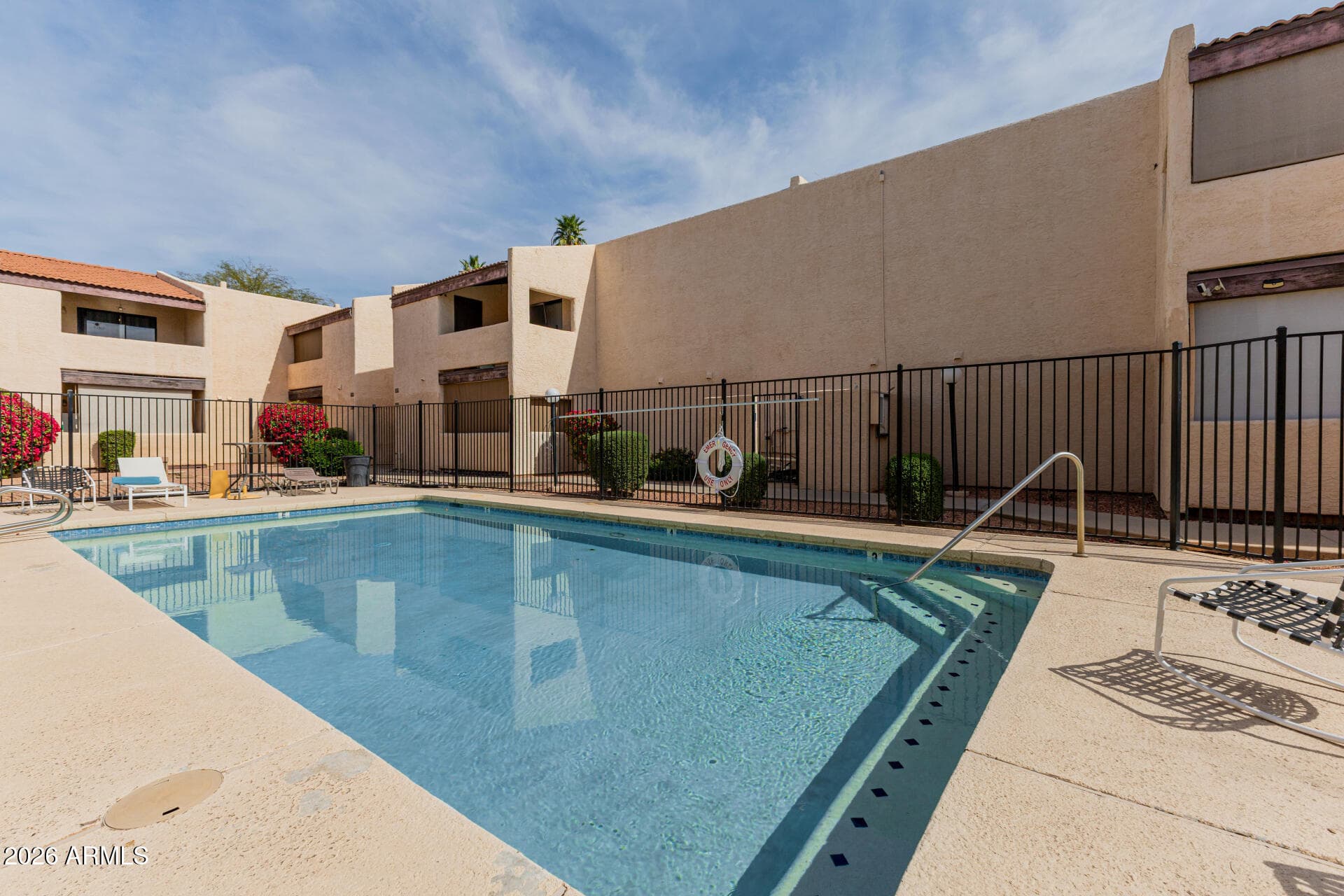 720 E ALICE Avenue 107, Phoenix, AZ 85020 — photo 3 of 20