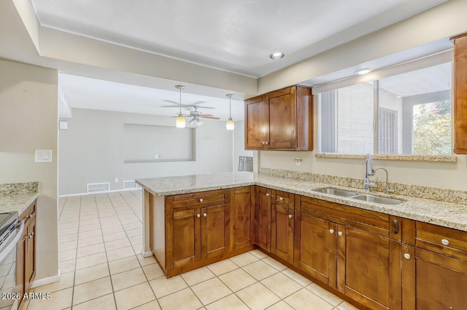 6125 N CENTRAL Avenue 11, Phoenix, AZ 85012 — photo 14 of 37