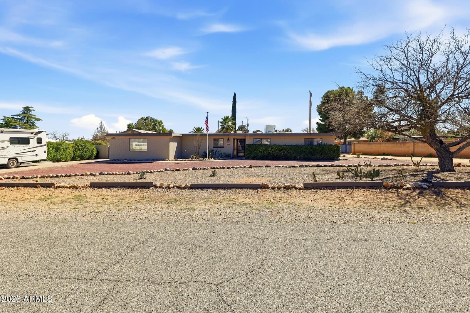 2816 Calle Parkway, Sierra Vista, AZ 85635 — photo 1 of 31