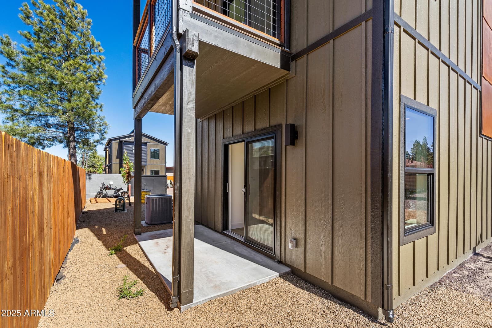 302 W OAK Avenue 2, Flagstaff, AZ 86001 — photo 32 of 44