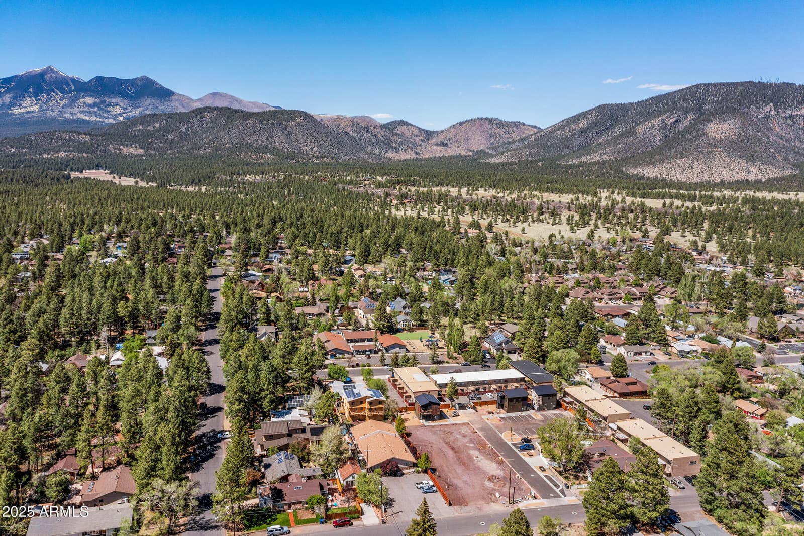 302 W OAK Avenue 2, Flagstaff, AZ 86001 — photo 40 of 44