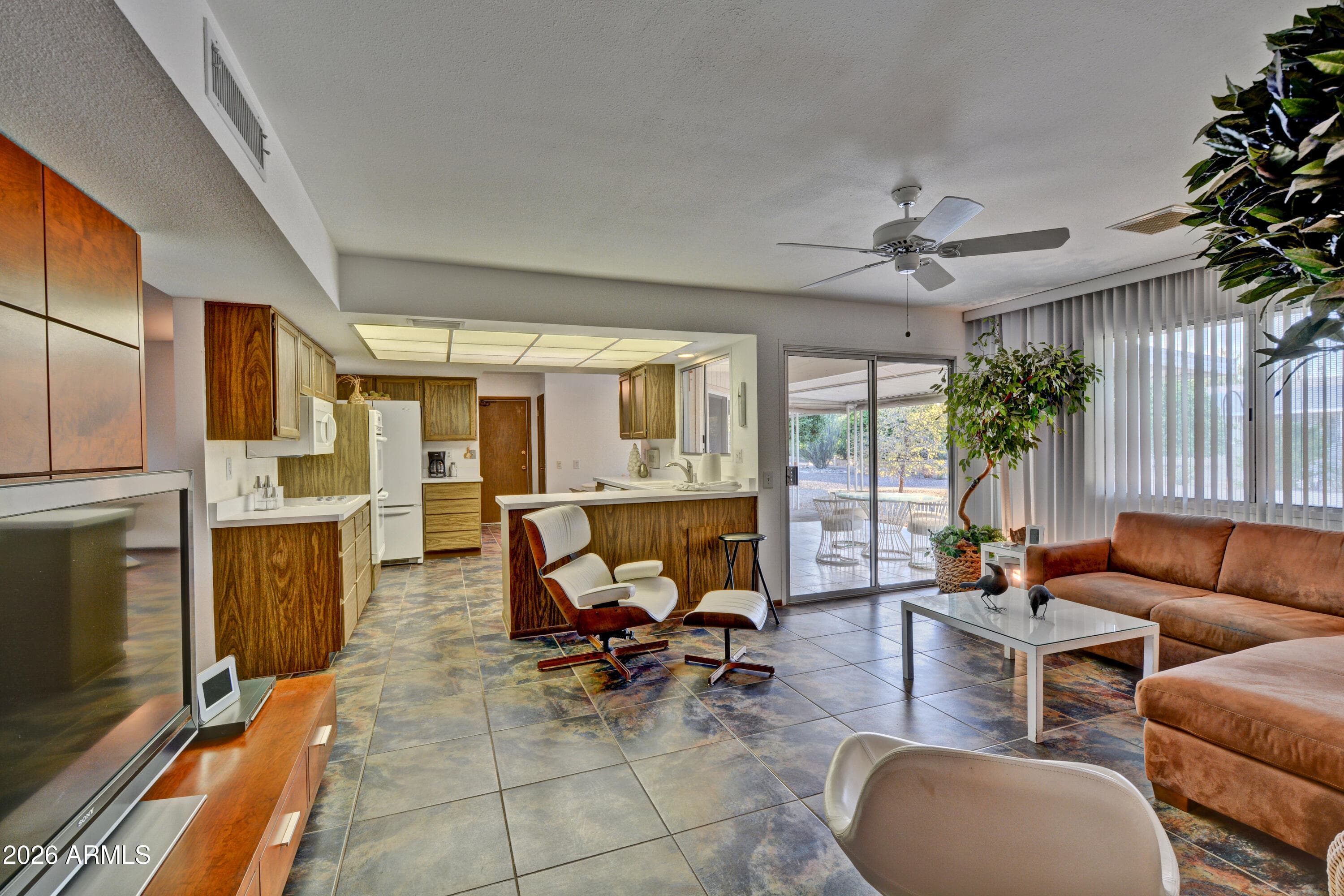 10122 W WILLOWCREEK Circle, Sun City, AZ 85373 — photo 15 of 24