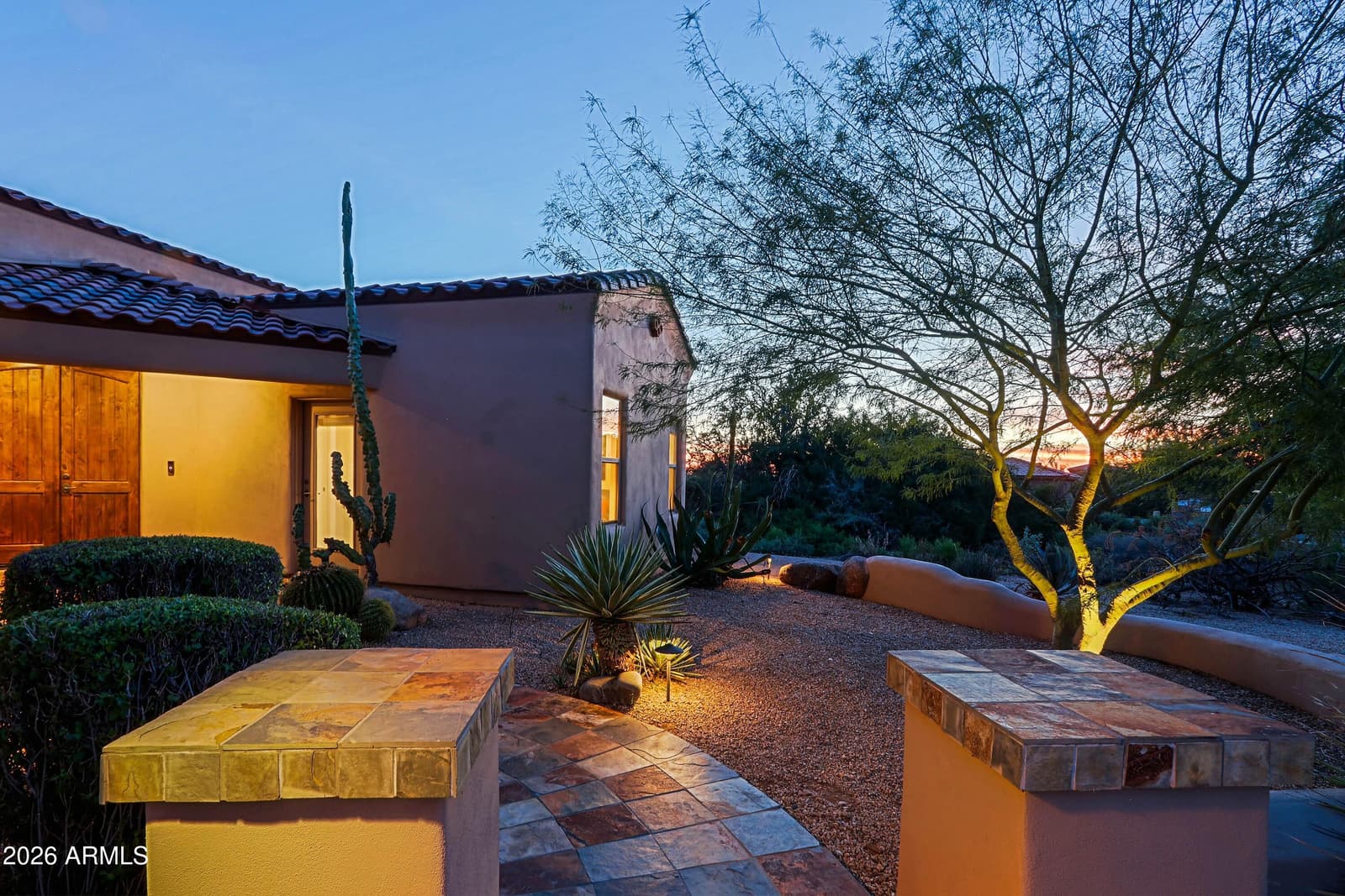 6915 E BUCKHORN Trail, Scottsdale, AZ 85266 — photo 3 of 67