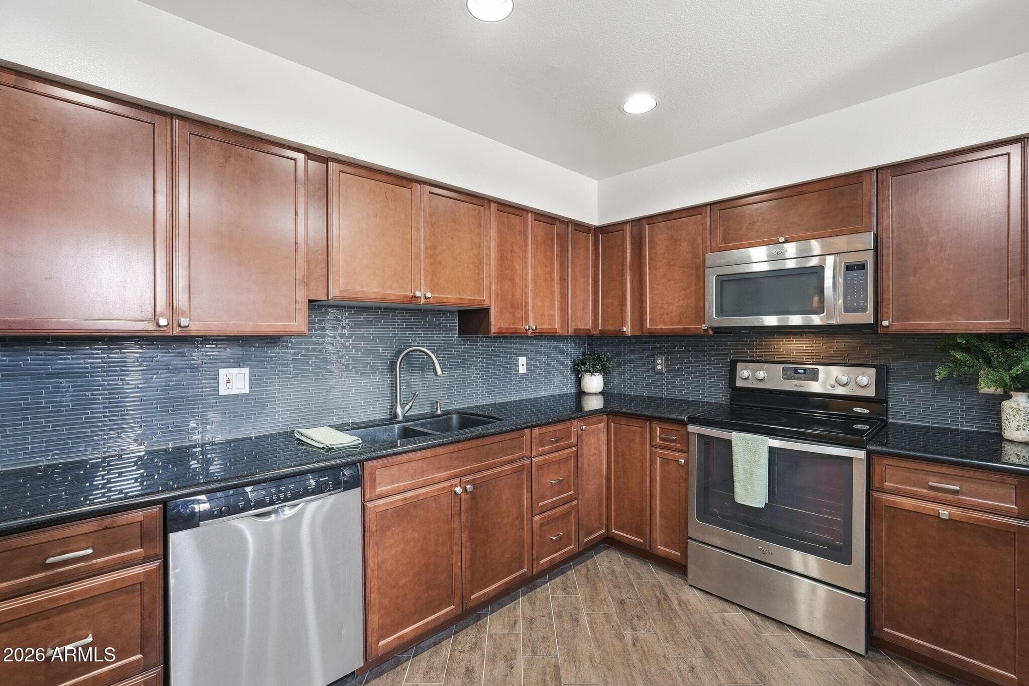 9450 N 94TH Place 119, Scottsdale, AZ 85258 — photo 1 of 19