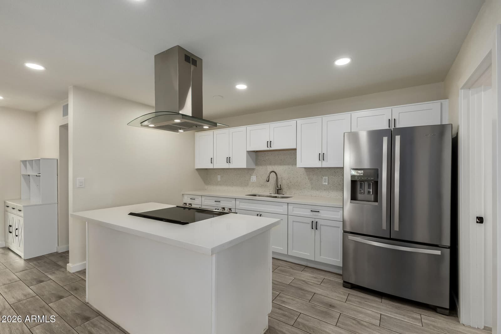 3700 W KEIM Drive, Phoenix, AZ 85019 — photo 2 of 24