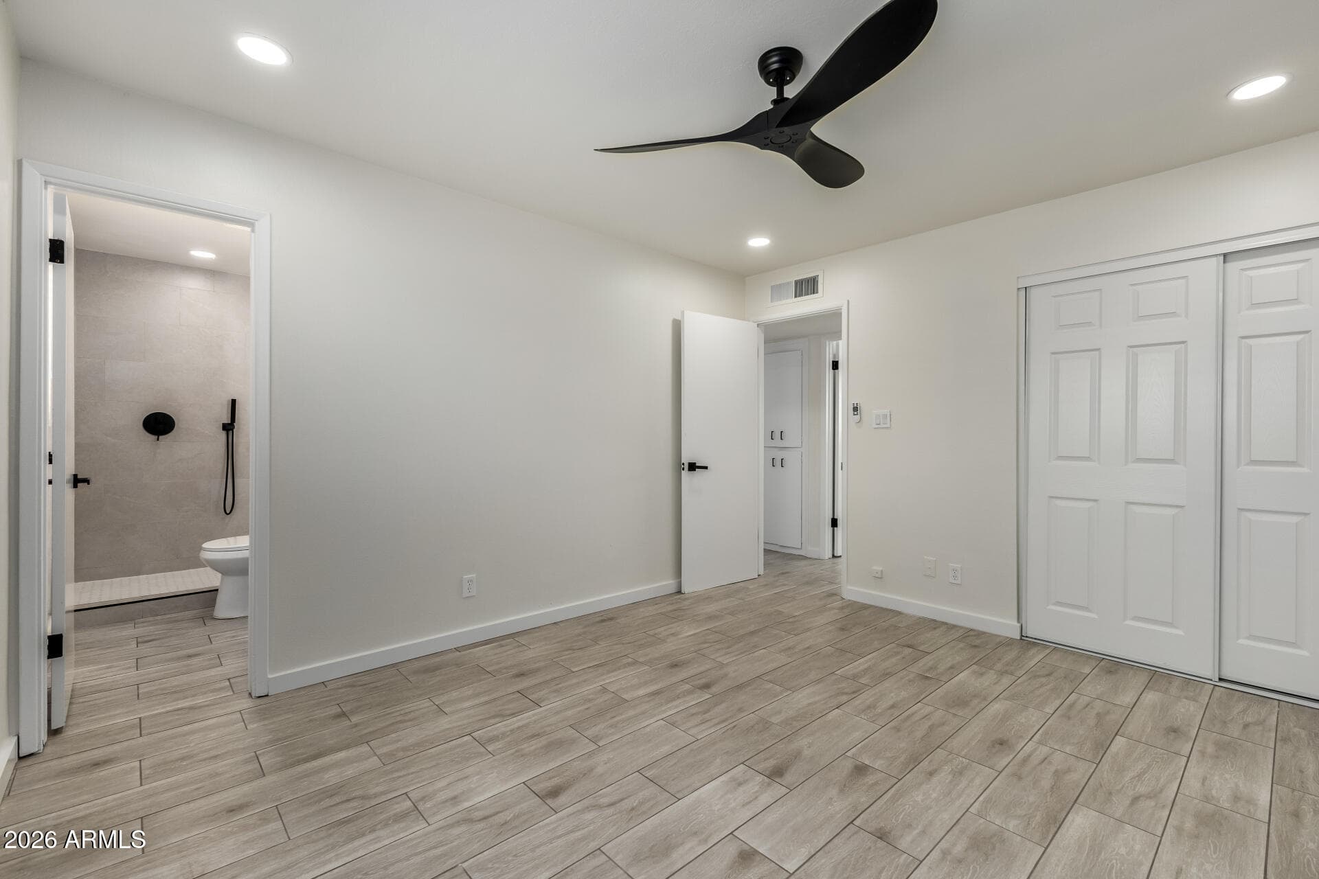 3700 W KEIM Drive, Phoenix, AZ 85019 — photo 15 of 24