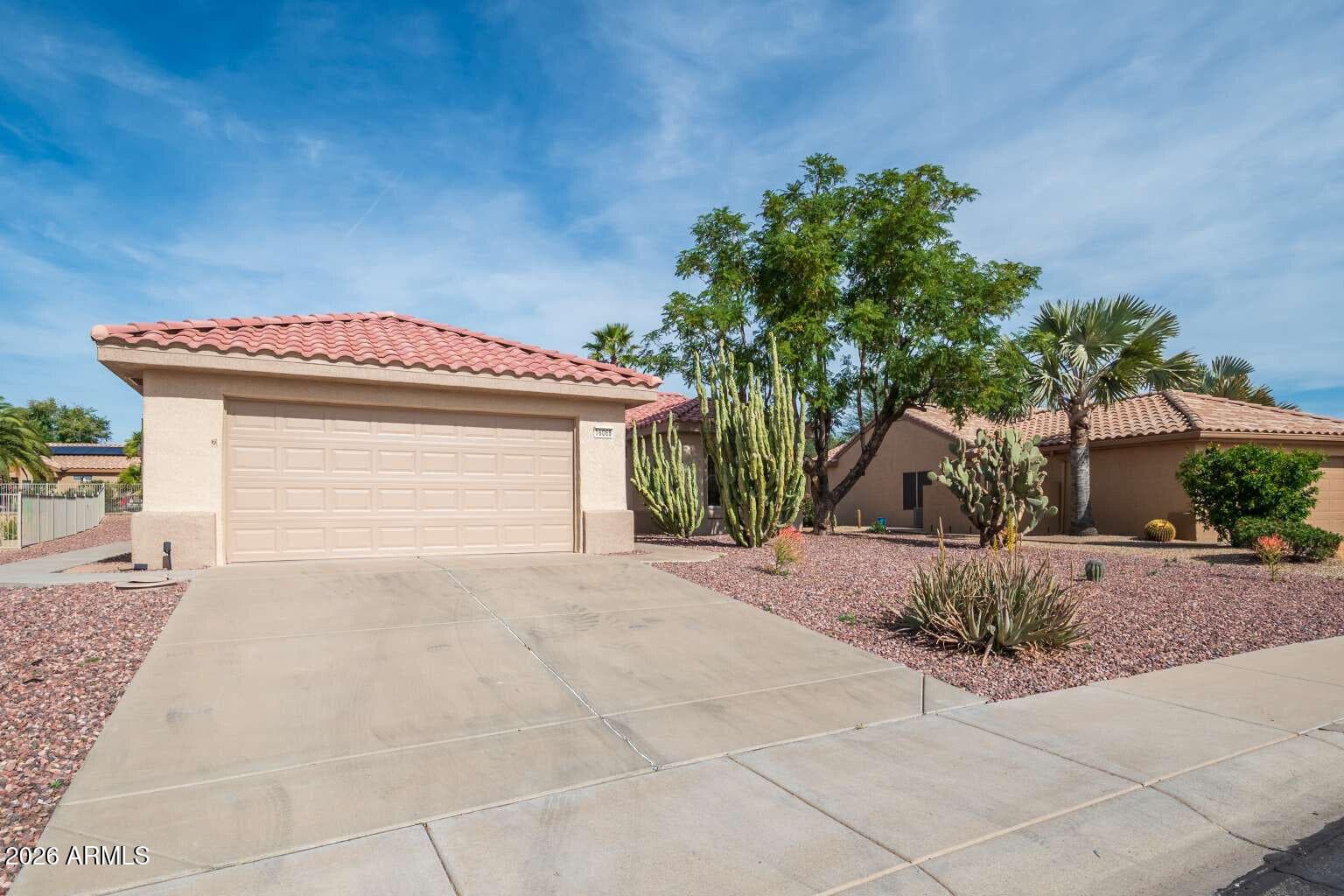 16068 W GLENDORA Court, Surprise, AZ 85374 — photo 4 of 49
