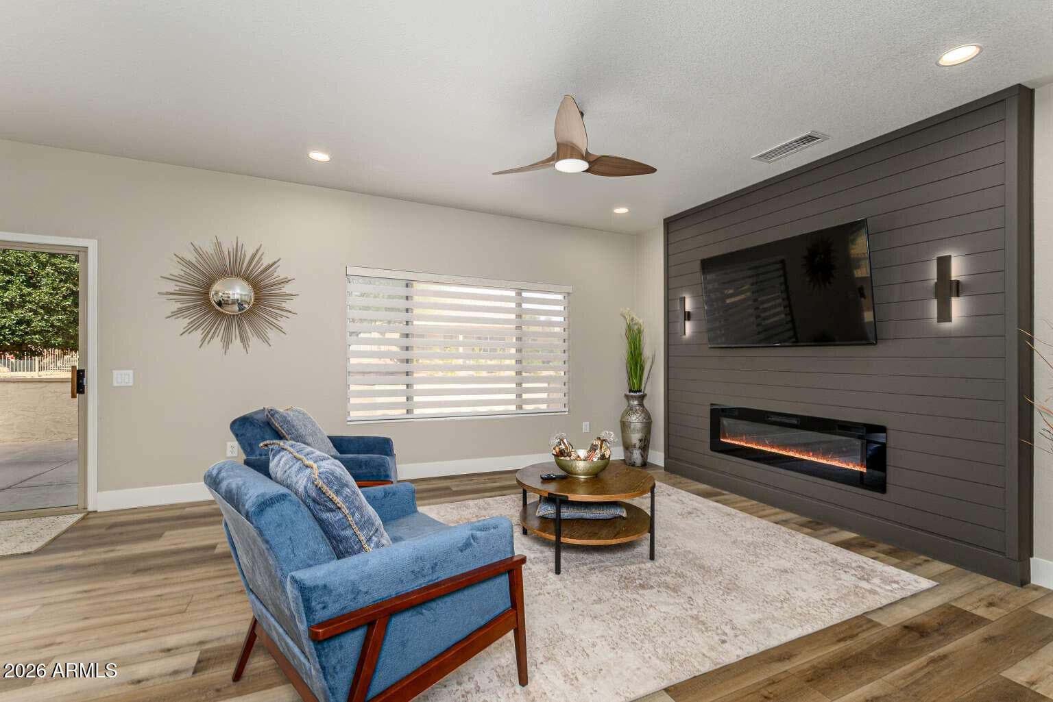 16068 W GLENDORA Court, Surprise, AZ 85374 — photo 8 of 49