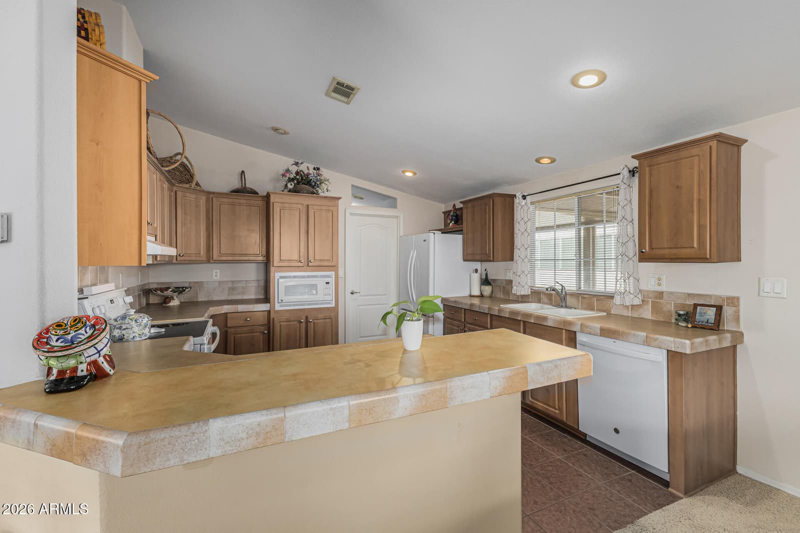 201 S GREENFIELD Road 157, Mesa, AZ 85206 — photo 5 of 49