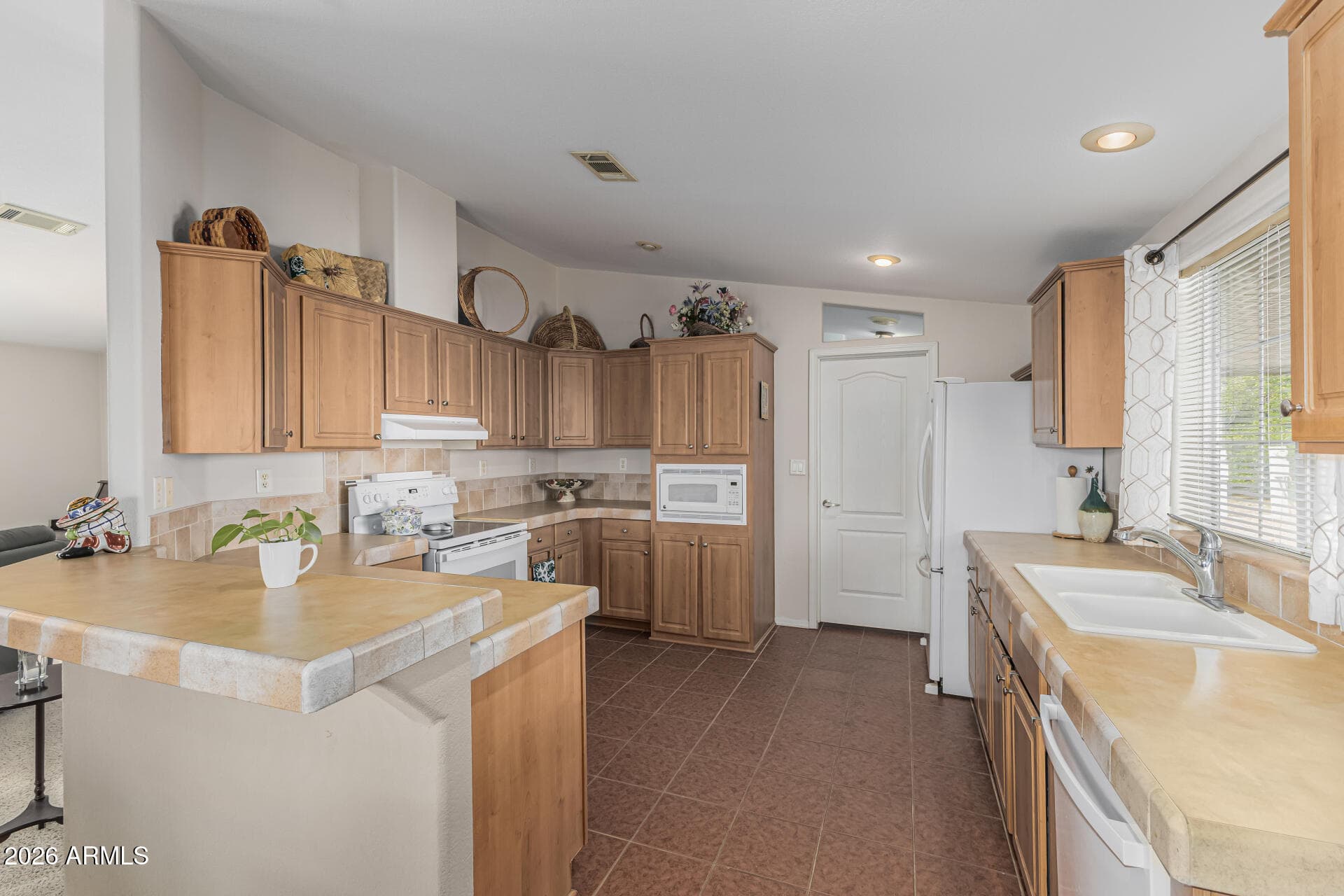 201 S GREENFIELD Road 157, Mesa, AZ 85206 — photo 17 of 49