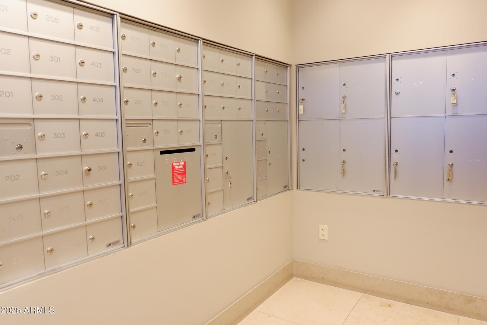 2402 E ESPLANADE Lane 901, Phoenix, AZ 85016 — photo 17 of 26