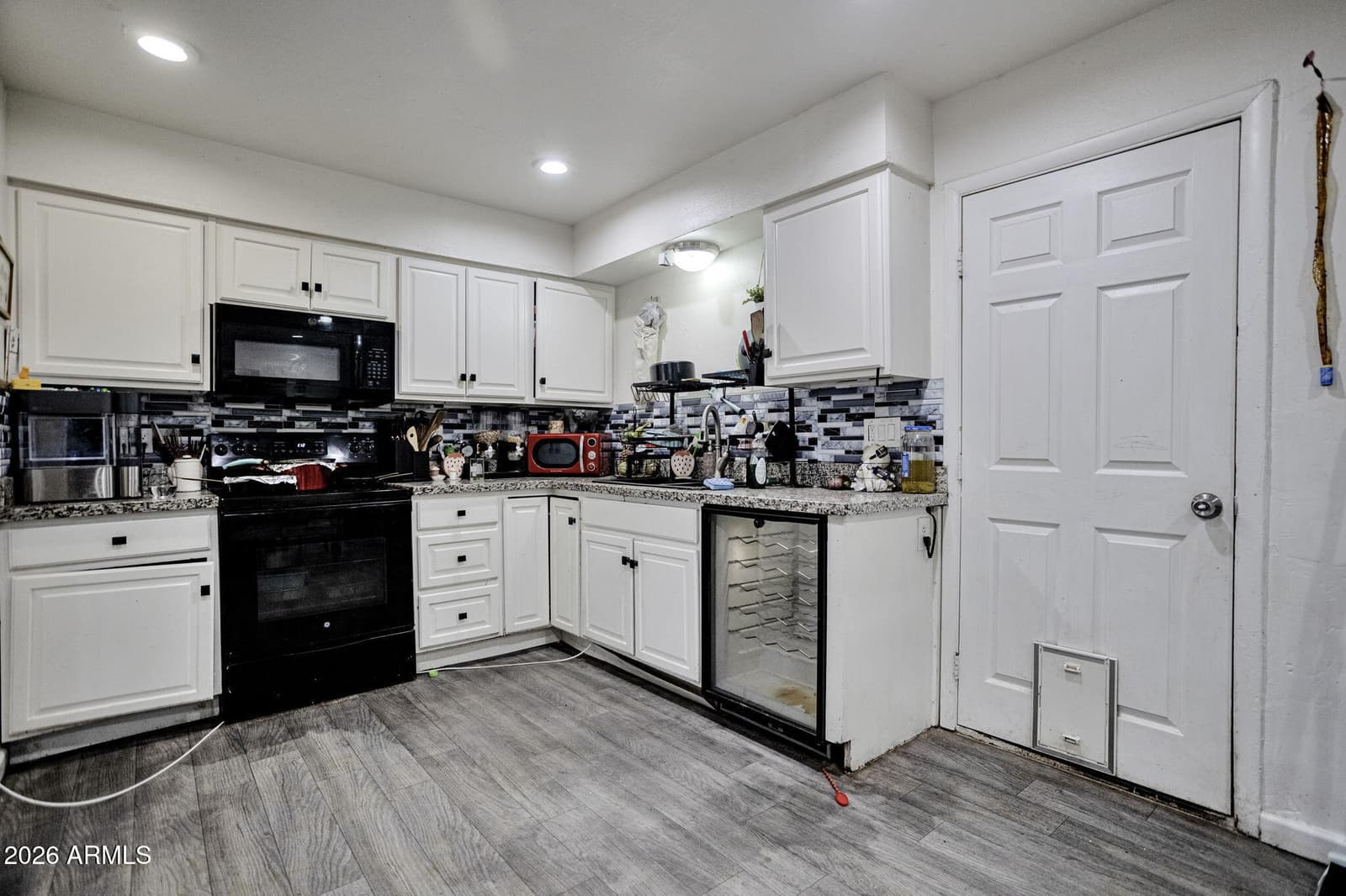 3925 W SAN JUAN Avenue, Phoenix, AZ 85019 — photo 4 of 25
