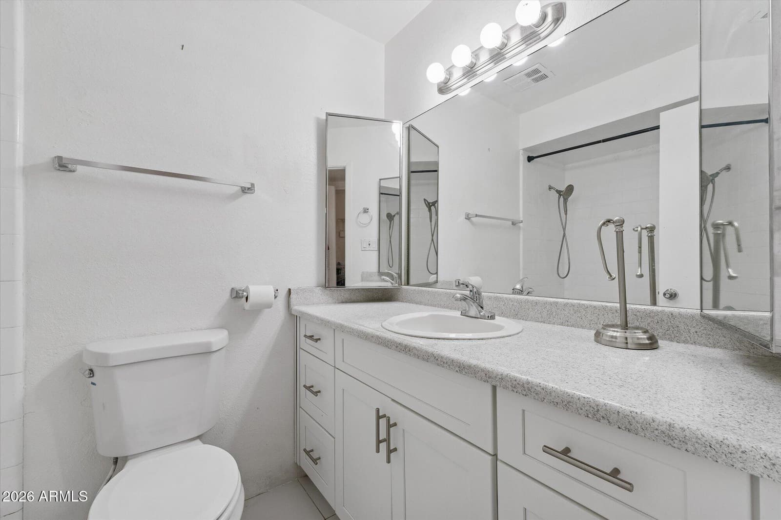 3224 S EL CAMINO Drive, Tempe, AZ 85282 — photo 14 of 23