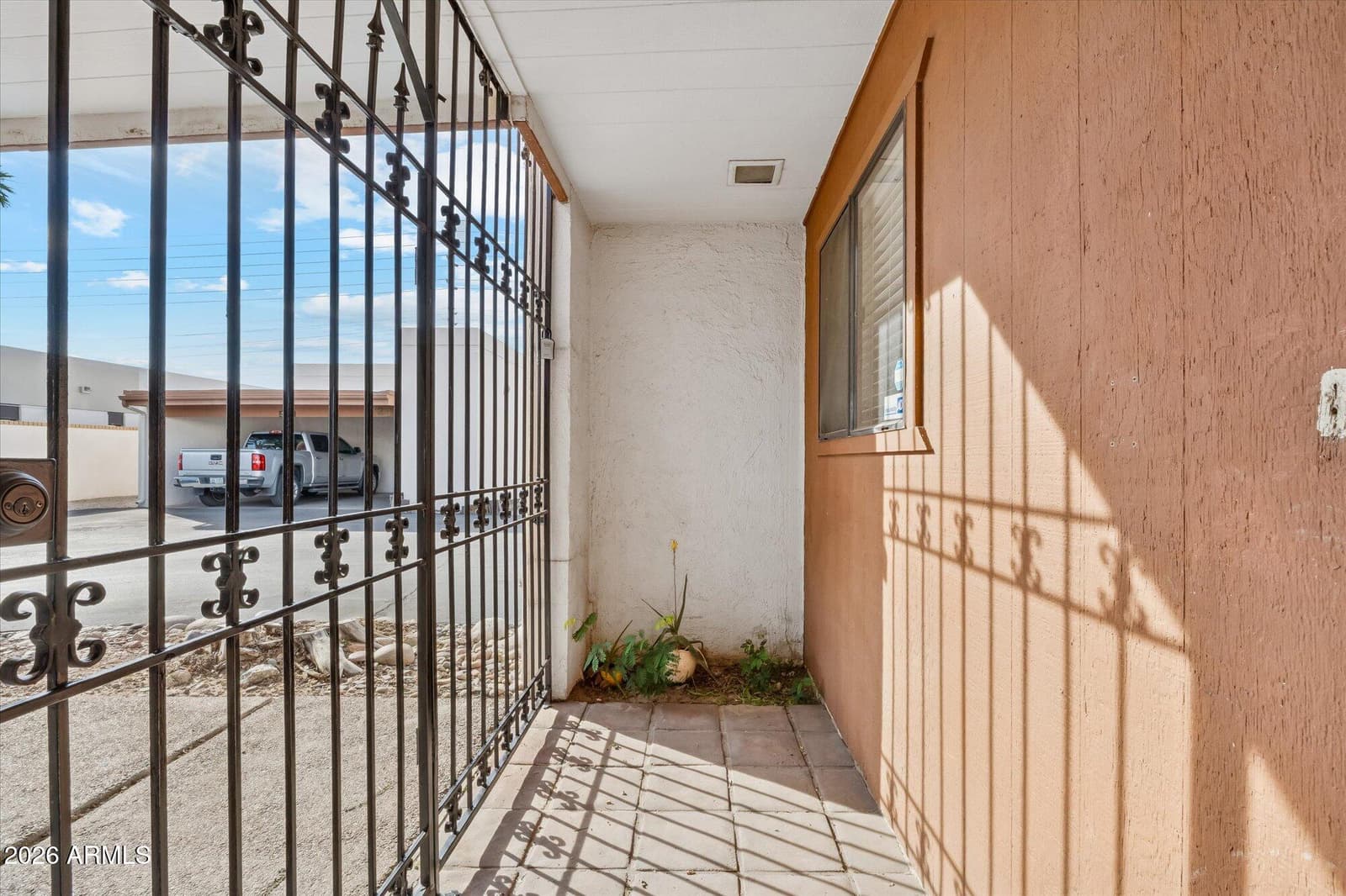 3224 S EL CAMINO Drive, Tempe, AZ 85282 — photo 3 of 23