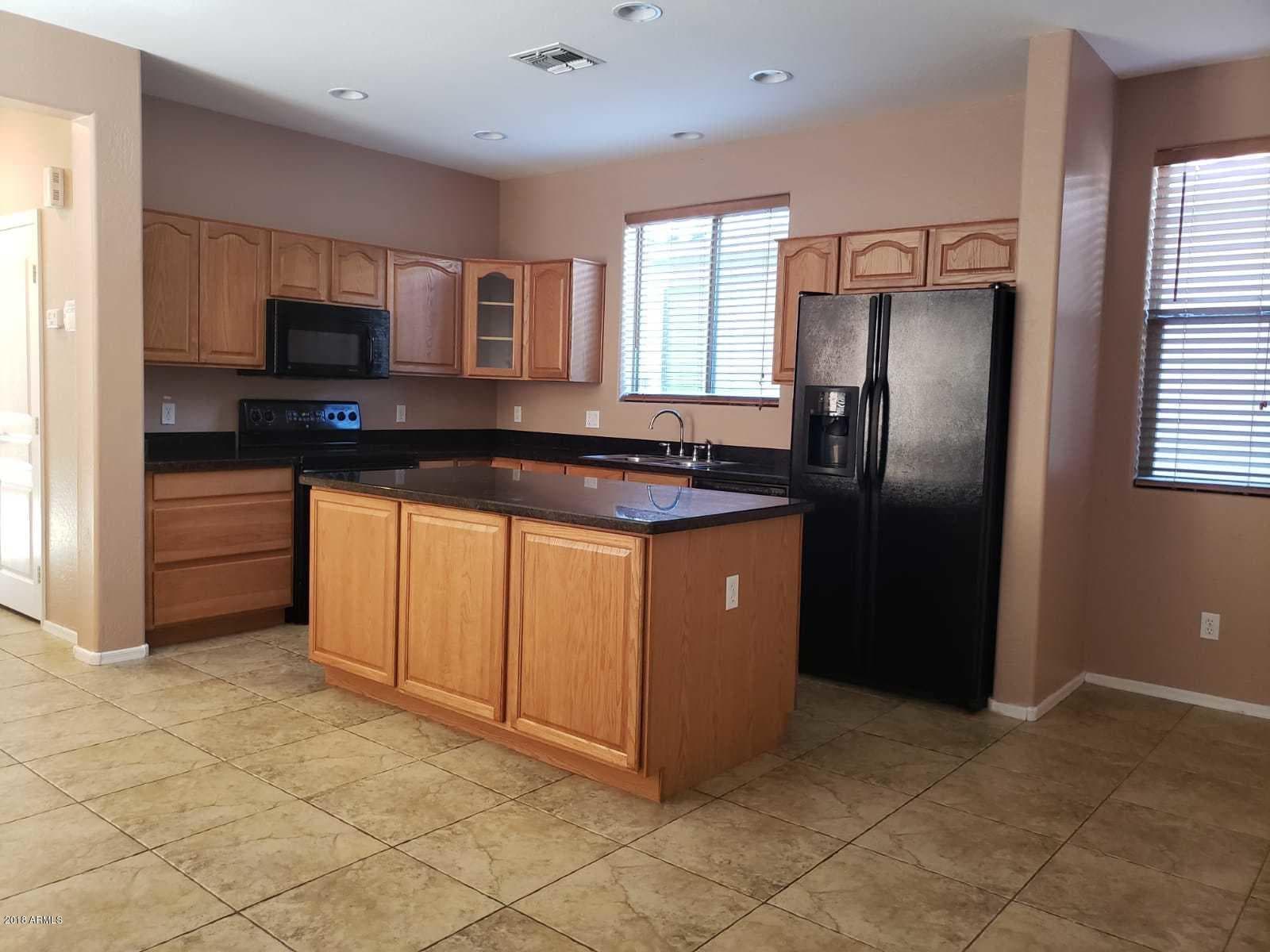 11765 N 147TH Drive, Surprise, AZ 85379 — photo 2 of 24