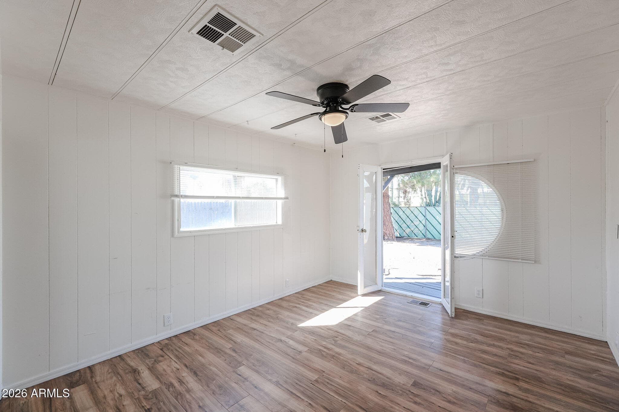 18414 N 5TH Place, Phoenix, AZ 85022 — photo 32 of 60
