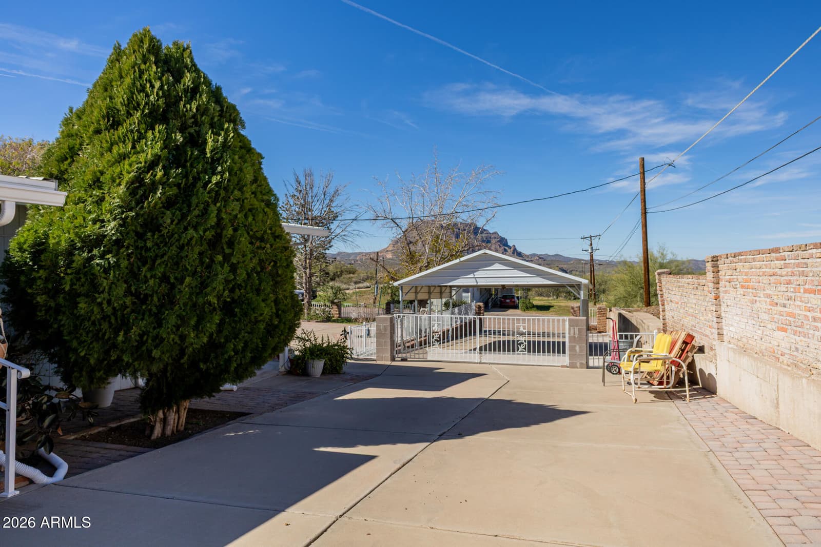 94 W ARNETT Drive, Superior, AZ 85173 — photo 8 of 35