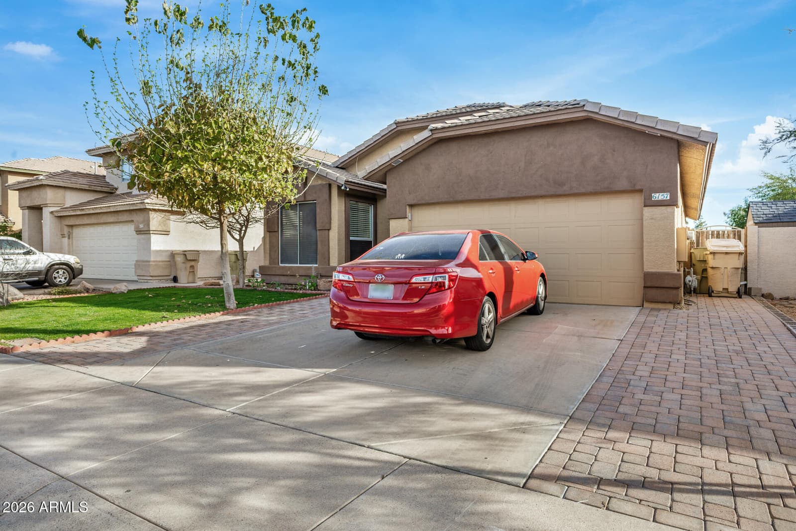6157 W ECHO Lane, Glendale, AZ 85302 — photo 3 of 27