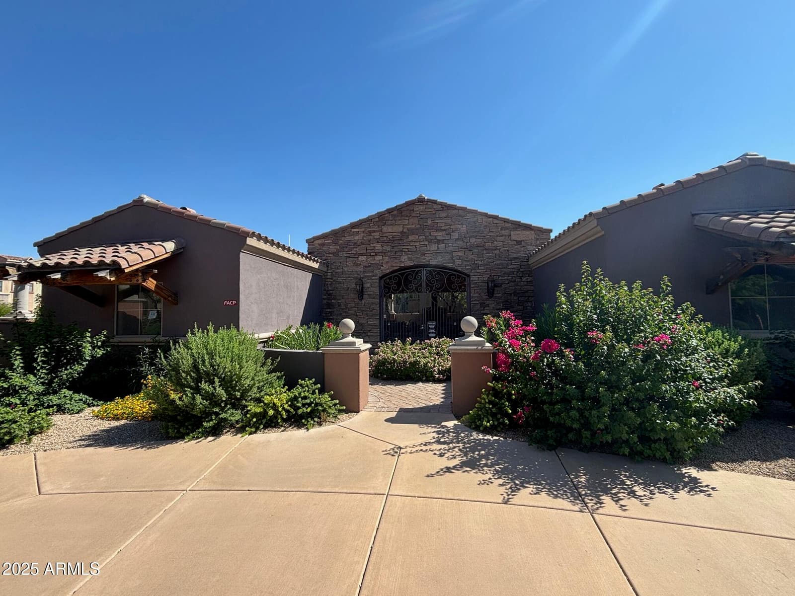3935 E Rough Rider Road 1014, Phoenix, AZ 85050 — photo 24 of 39