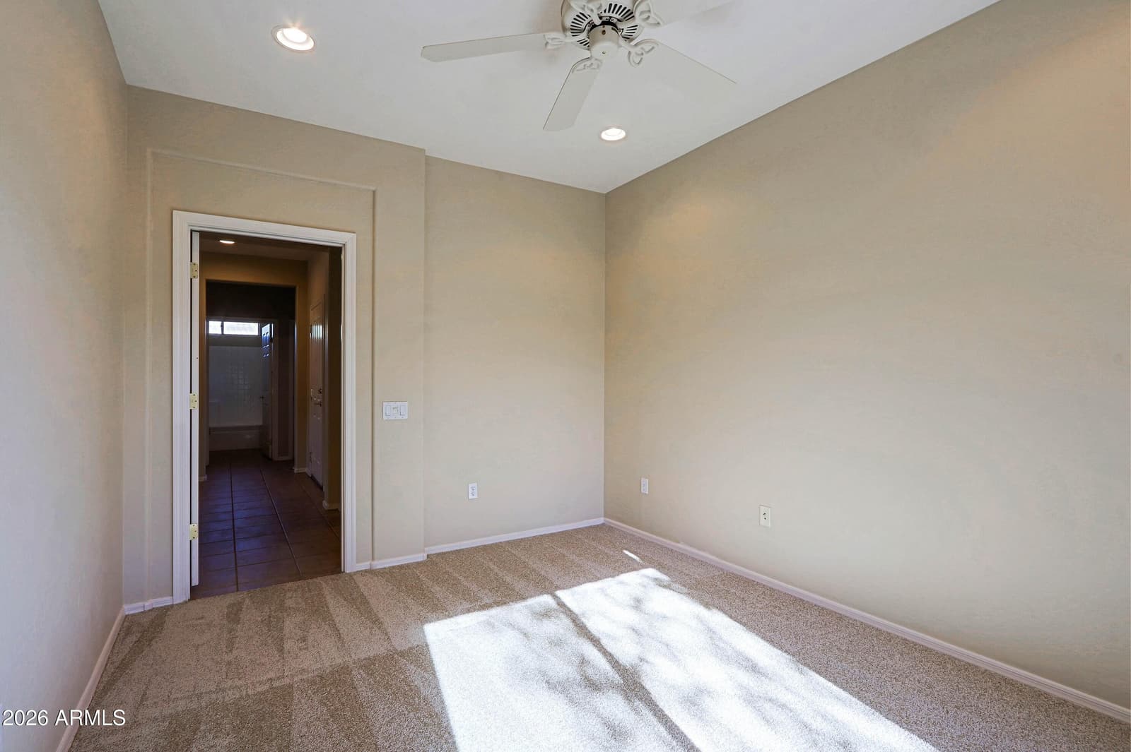 20862 N SEQUOIA CREST Drive, Surprise, AZ 85387 — photo 8 of 33