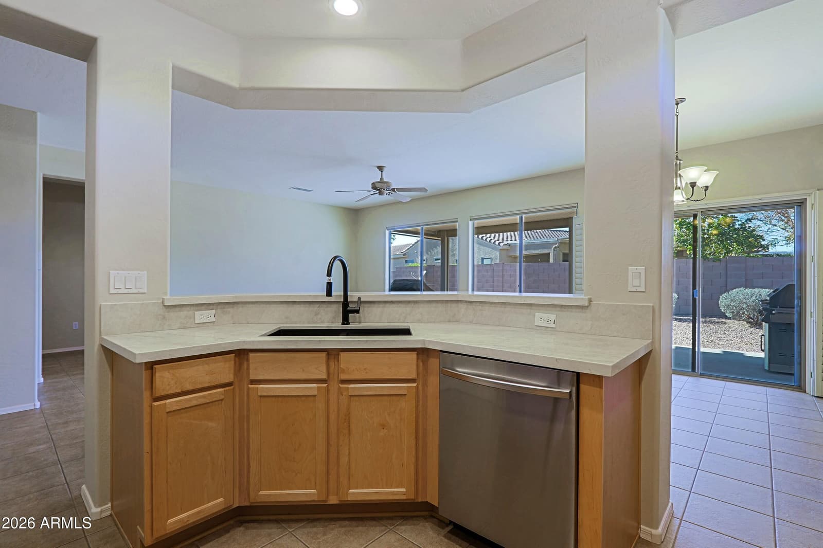 20862 N SEQUOIA CREST Drive, Surprise, AZ 85387 — photo 14 of 33