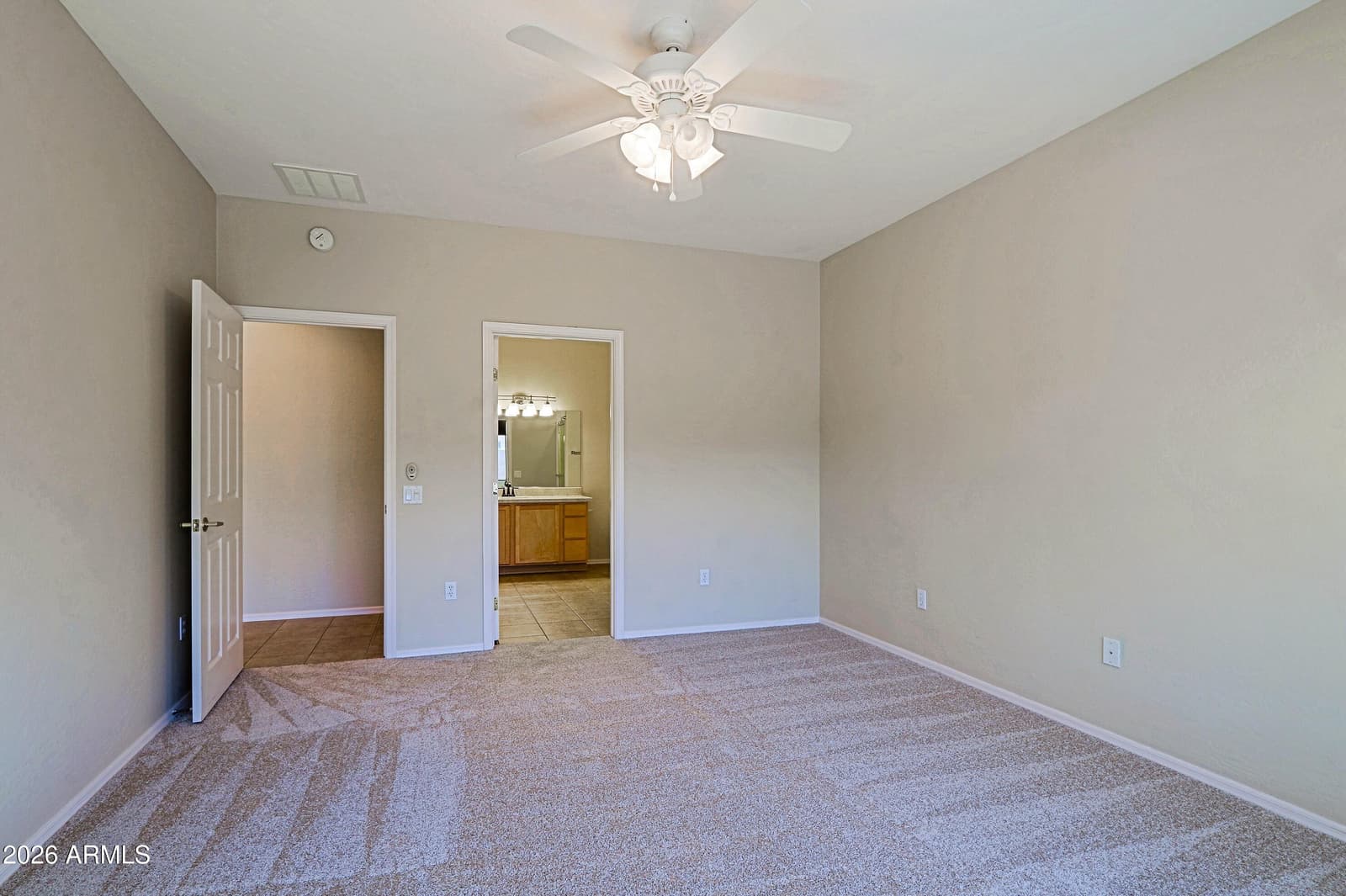 20862 N SEQUOIA CREST Drive, Surprise, AZ 85387 — photo 18 of 33