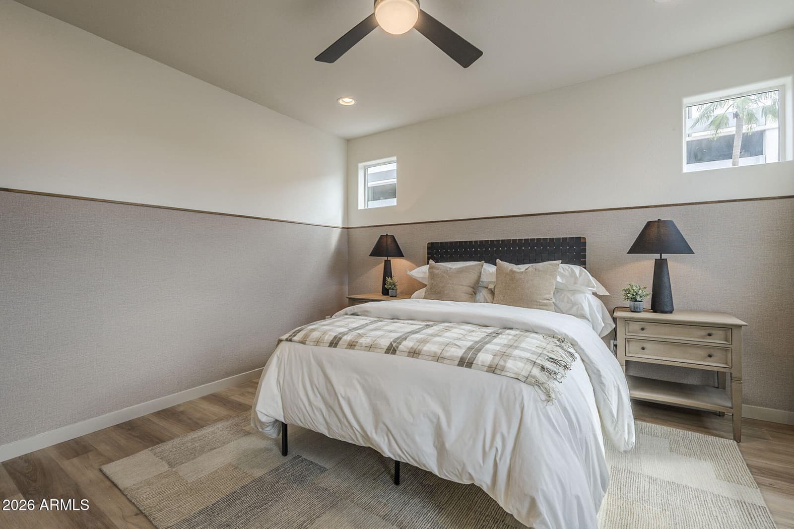 127 W HOLCOMB Lane, Phoenix, AZ 85003 — photo 19 of 35