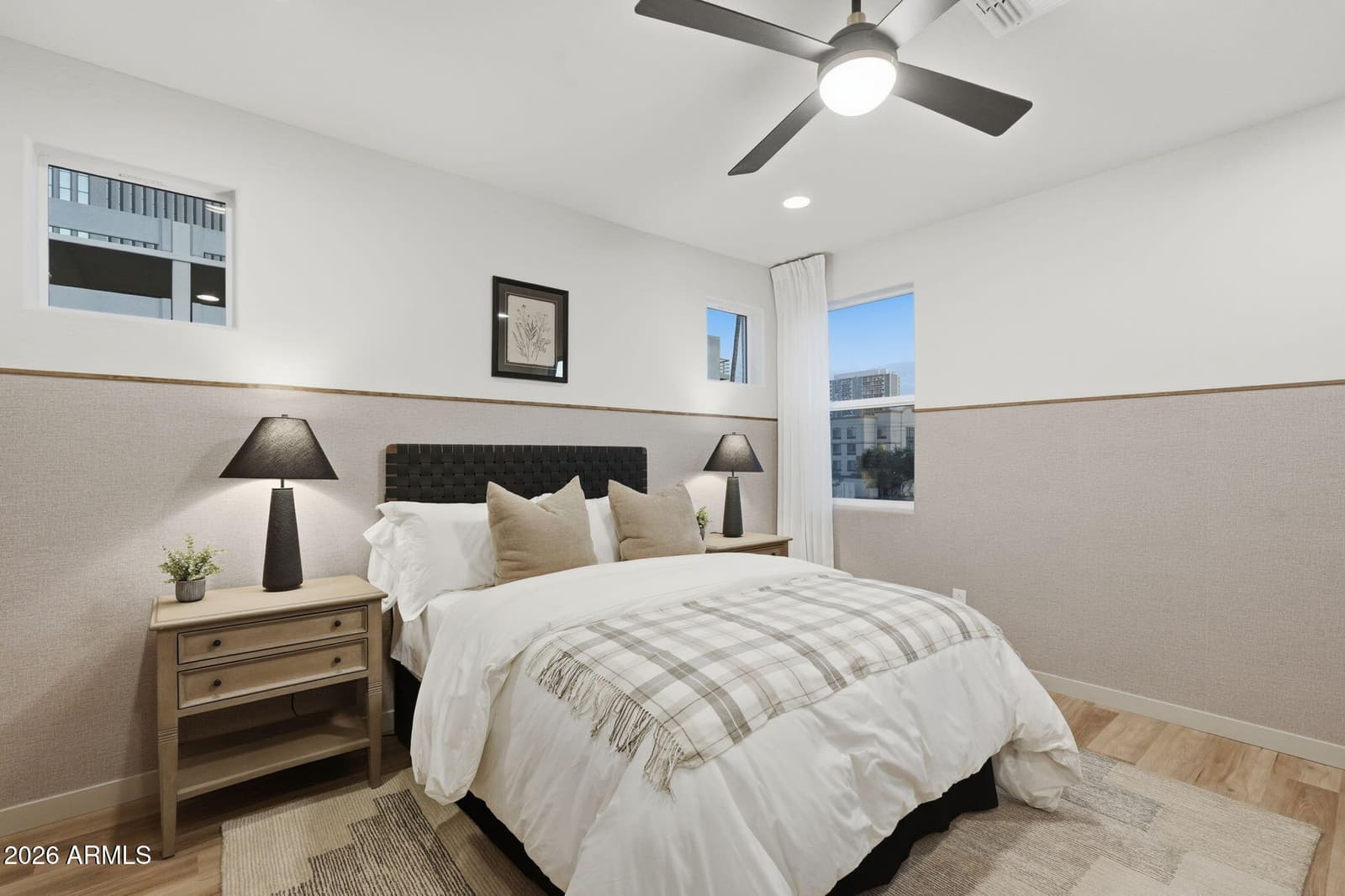 127 W HOLCOMB Lane, Phoenix, AZ 85003 — photo 20 of 35