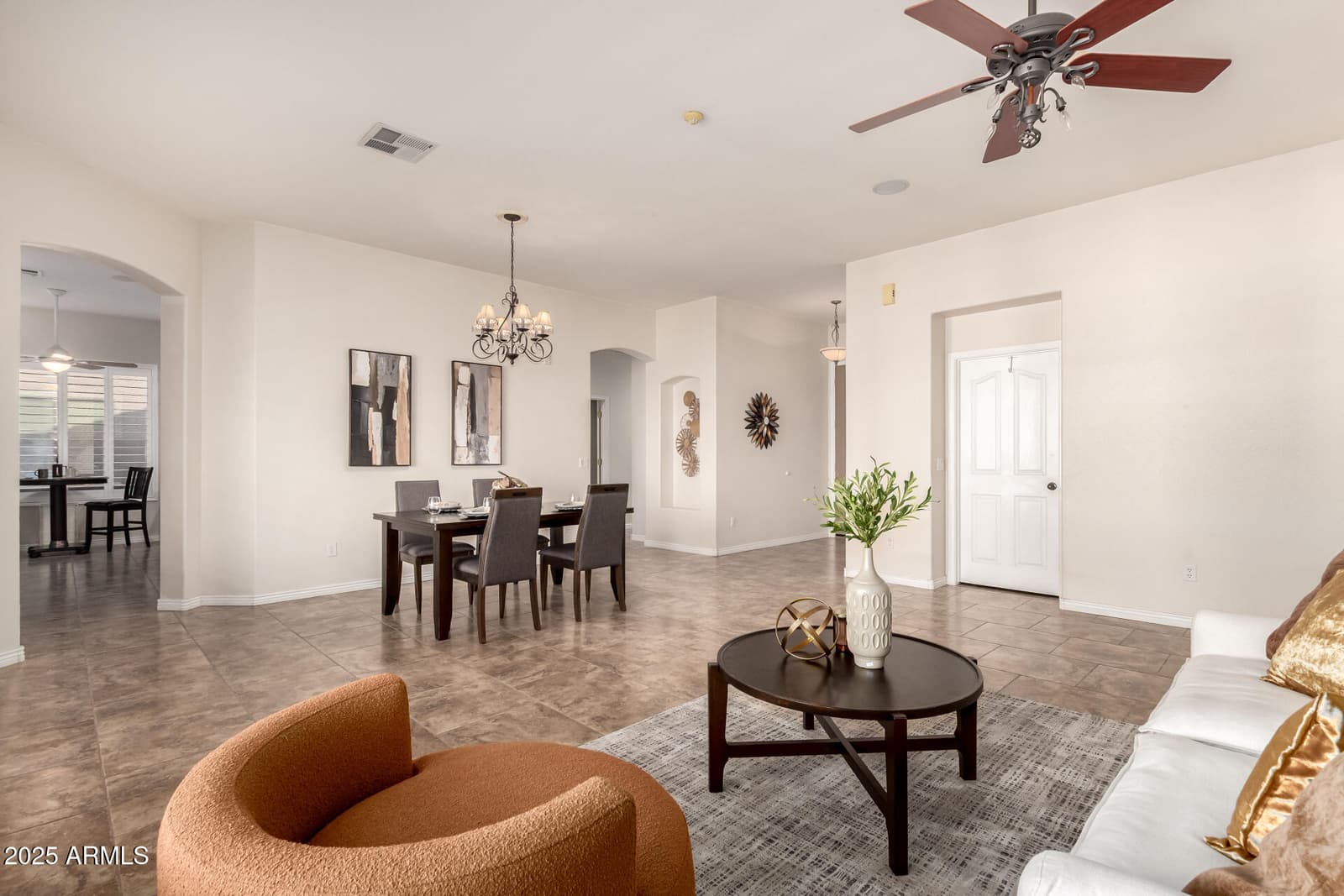 434 E SHEFFIELD Avenue, Gilbert, AZ 85296 — photo 10 of 35