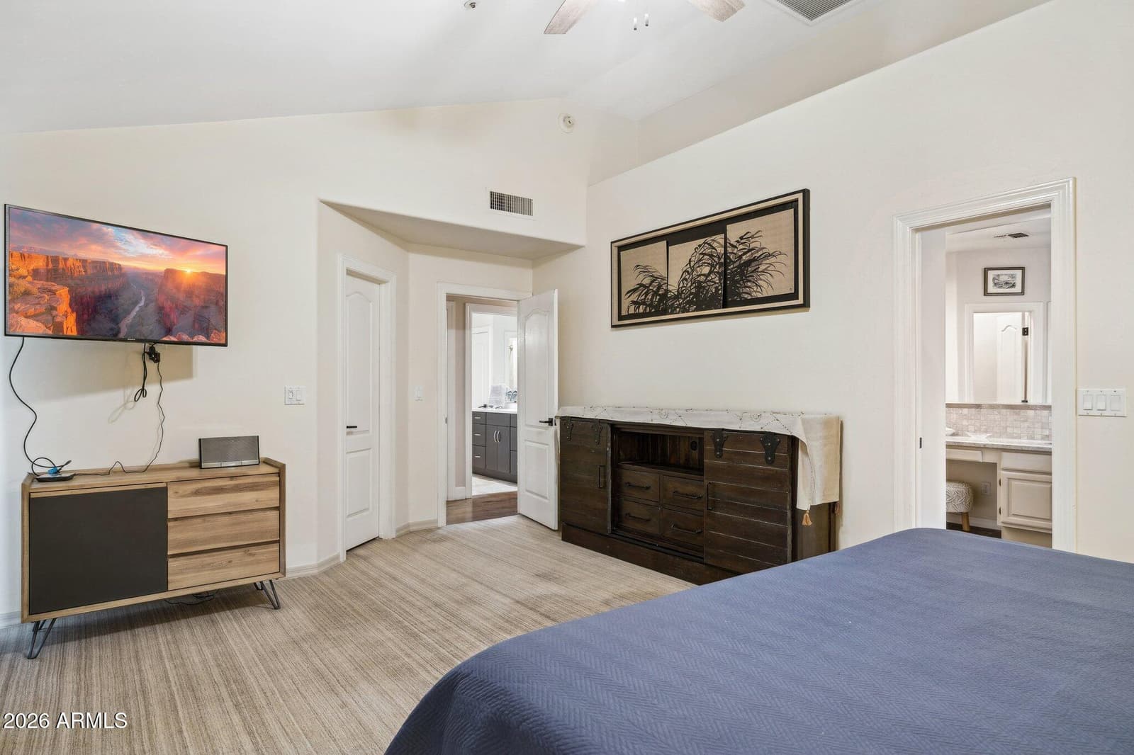 8041 E DEL TORNASOL Drive, Scottsdale, AZ 85258 — photo 13 of 40