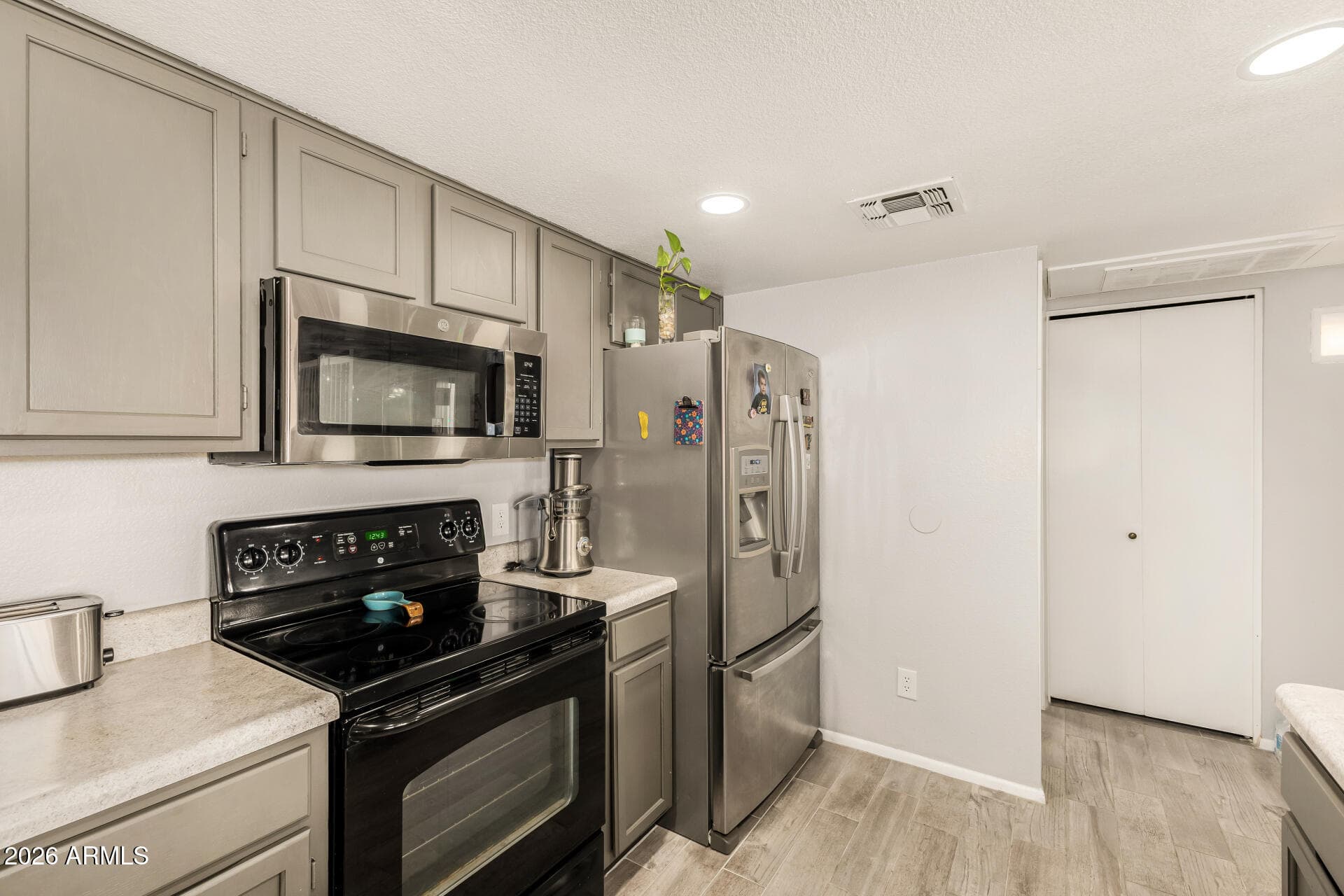 4545 N 67TH Avenue 1439, Phoenix, AZ 85033 — photo 18 of 32